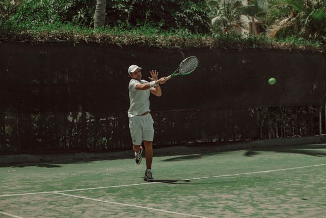 Golpes y términos básicos del tenis: guía para principiantes